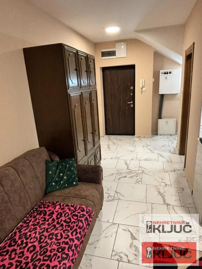 Izdavanje, garsonjera, 24m², Adice, Novi Sad Sve Podlokacije