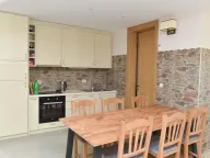 Izdavanje, kuća, 300m², Radanovići, Kotor - image 4