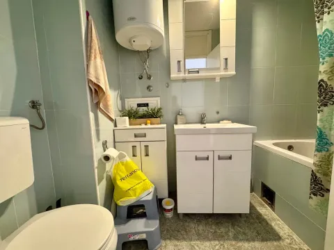 Sale, three bedroom apartment, 76m², Voždovac Sve Podlokacije, Beograd - image 5