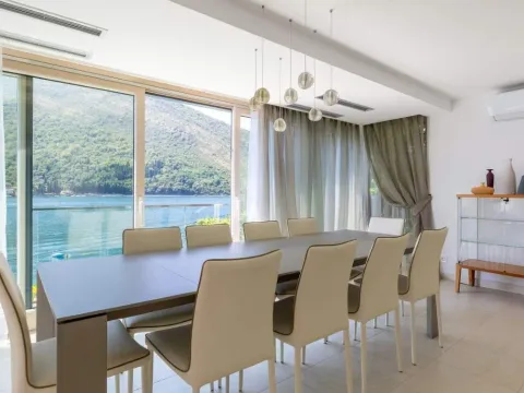 Prodaja, kuća, 423m², Tivat, Crna Gora - image 5