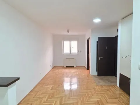 Stan in Zemun Sve Podlokacije