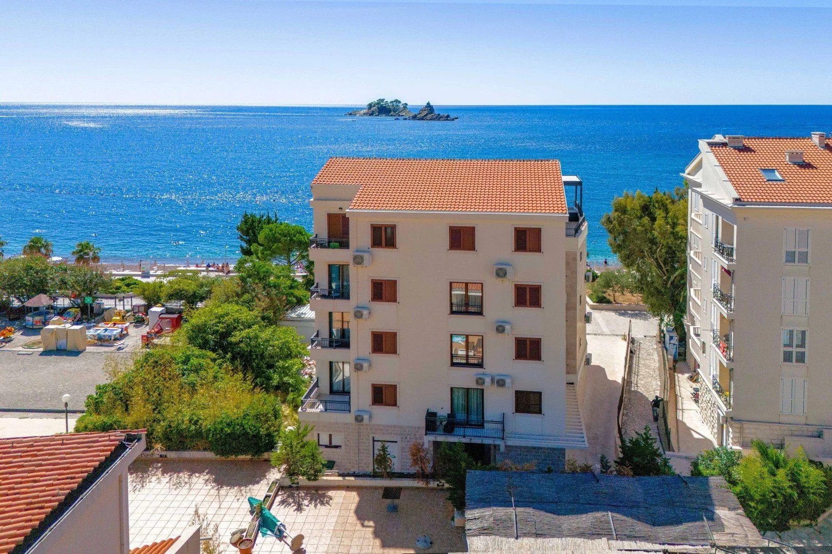 Sale, one bedroom apartment, 46m², Petrovac, Budva