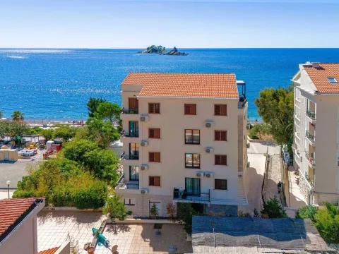 Sale, one bedroom apartment, 46m², Petrovac, Budva