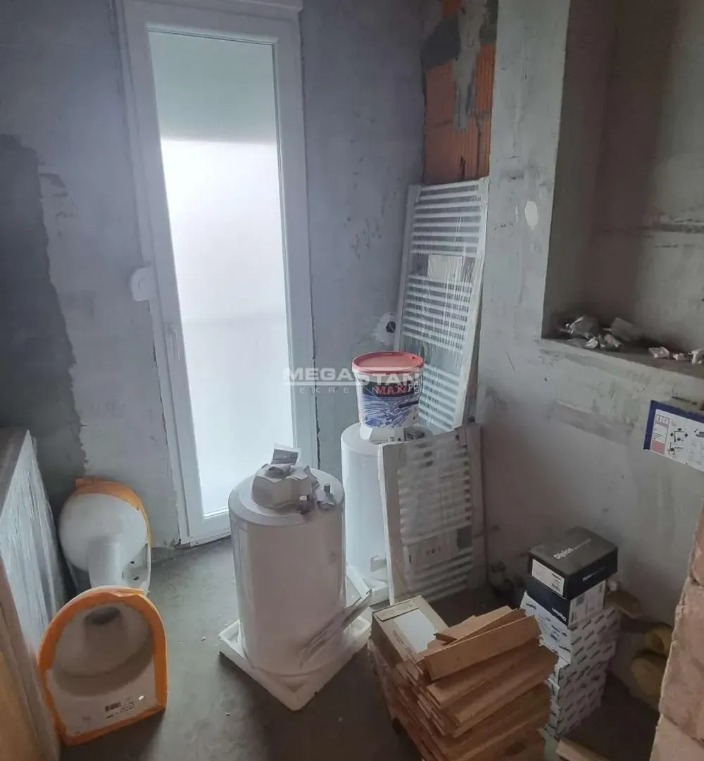 Prodaja, trosoban stan, 75m², Lekino Brdo, Voždovac Sve Podlokacije
