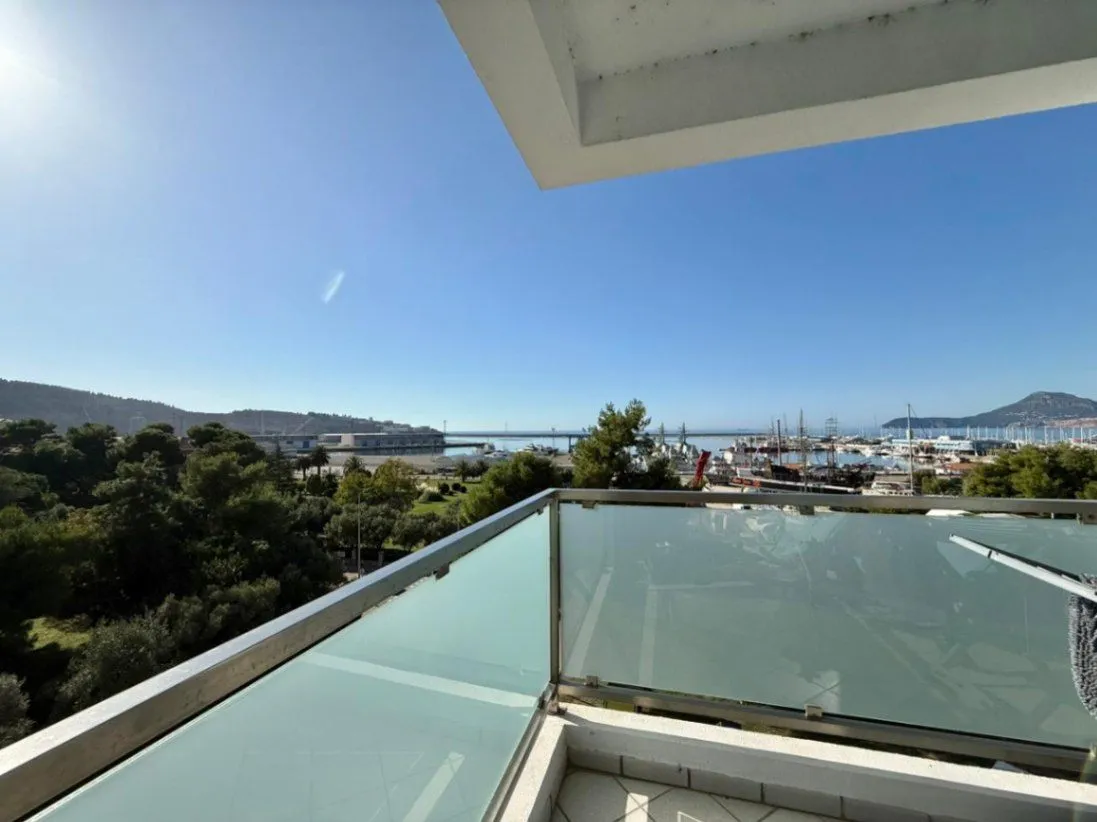 Sale, three bedroom apartment, 86m², Centar, Bar