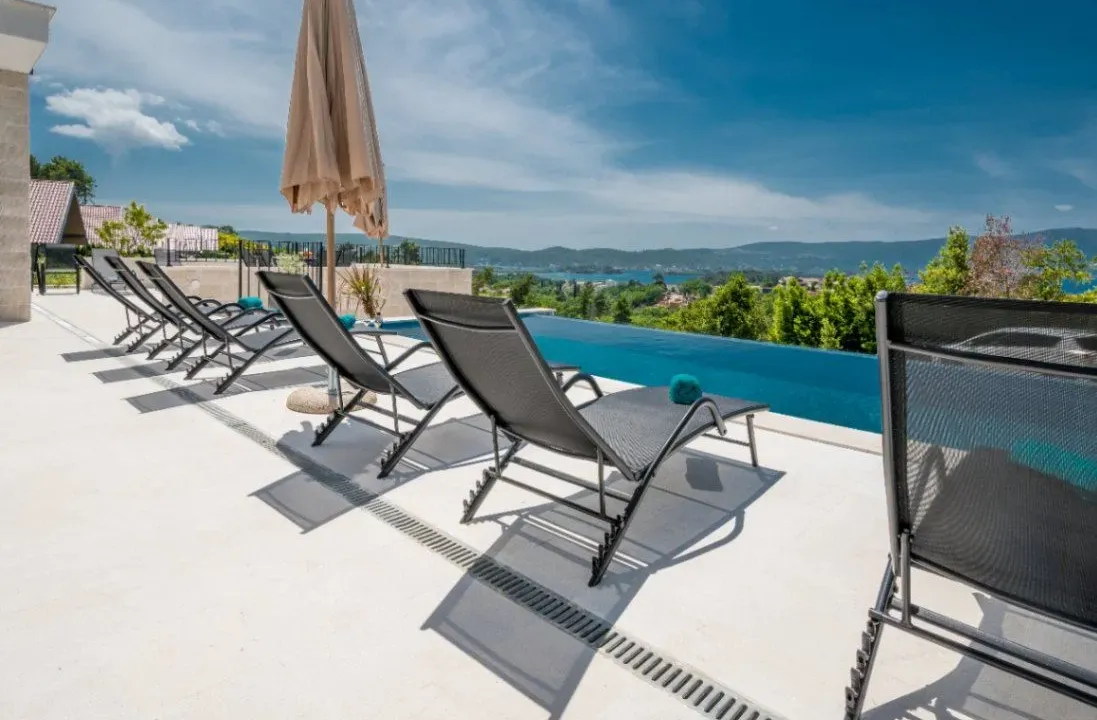 Prodaja, kuća, 250m², Mrčevac, Tivat