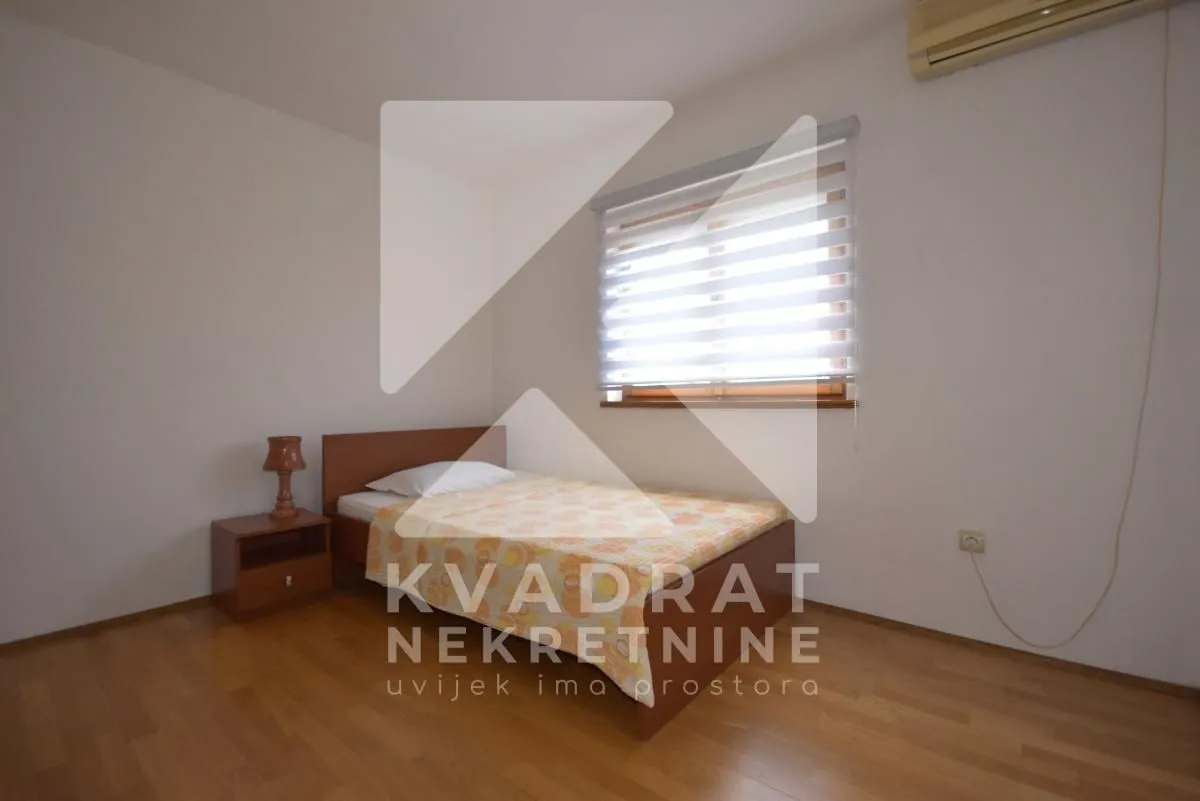 Rent, house, 200m², Dalmatinska ulica, Podgorica