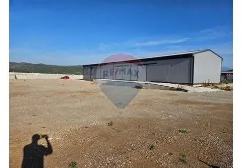 Prodaja, poslovni prostor, 600m², Donji Kokoti, Podgorica - image 15