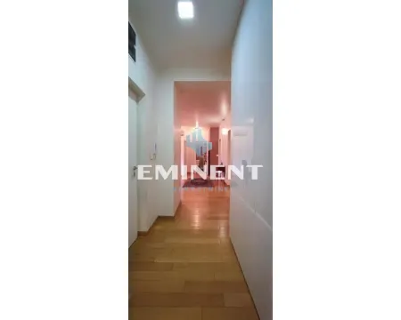 Rent, four bedroom apartment, 120m², Stari Grad, Beograd - image 15