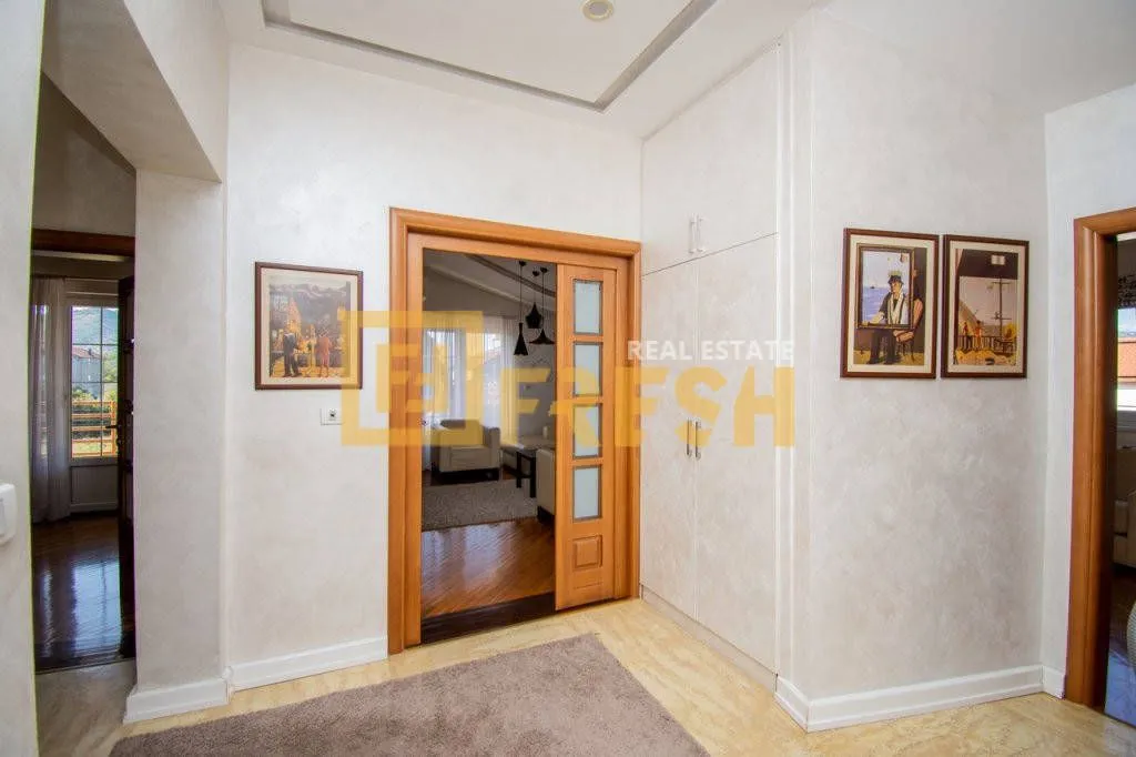 Rent, house, 320m², Gornja Gorica, Podgorica