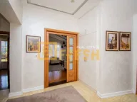 Izdavanje, kuća, 320m², Gornja Gorica, Podgorica - image 13