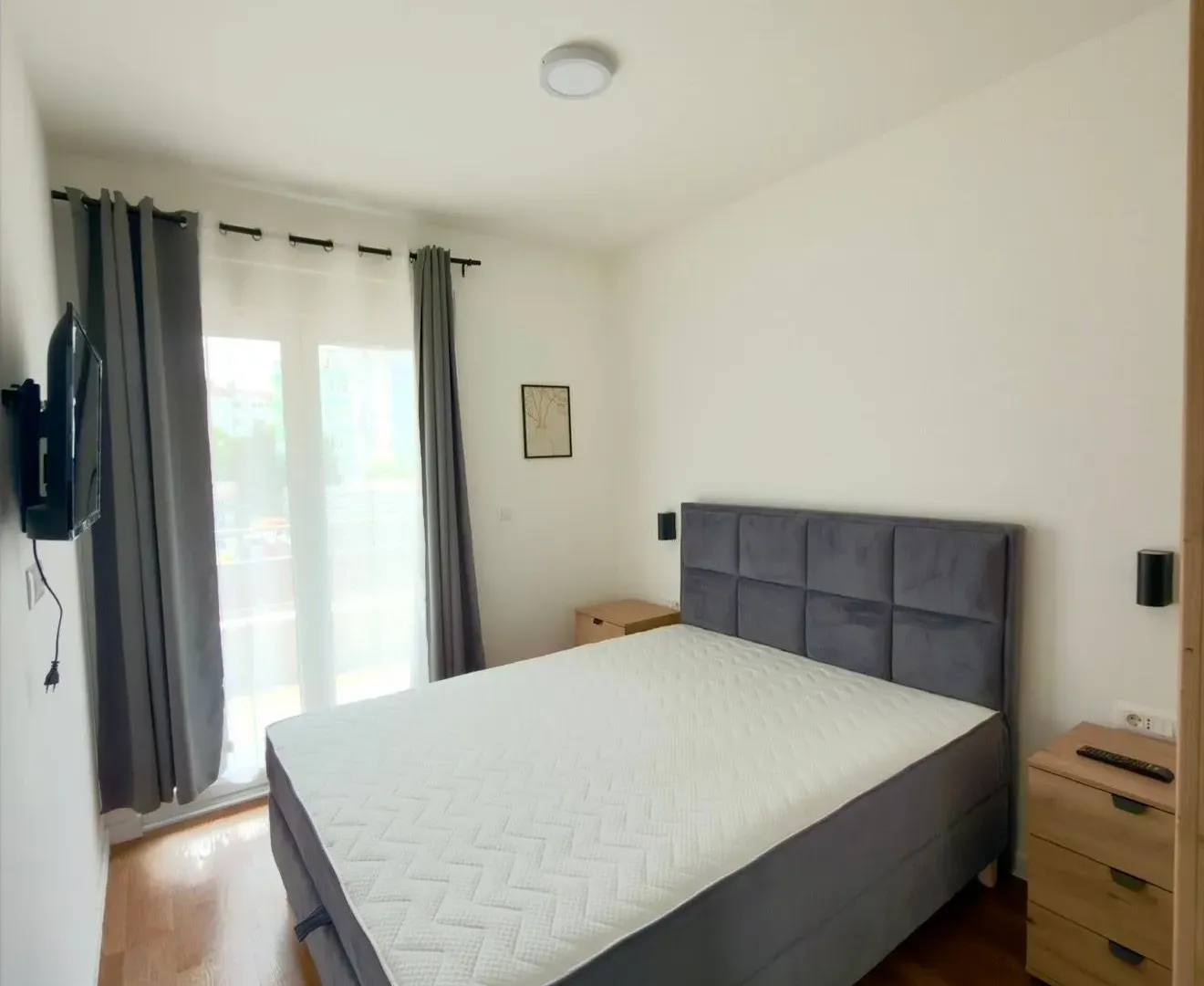 Izdavanje, jednosoban stan, 45m², Stari Aerodrom, Podgorica