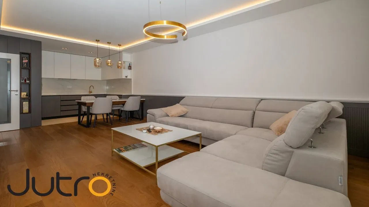 Izdavanje, dvosoban stan, 72m², Podgorica, Crna Gora