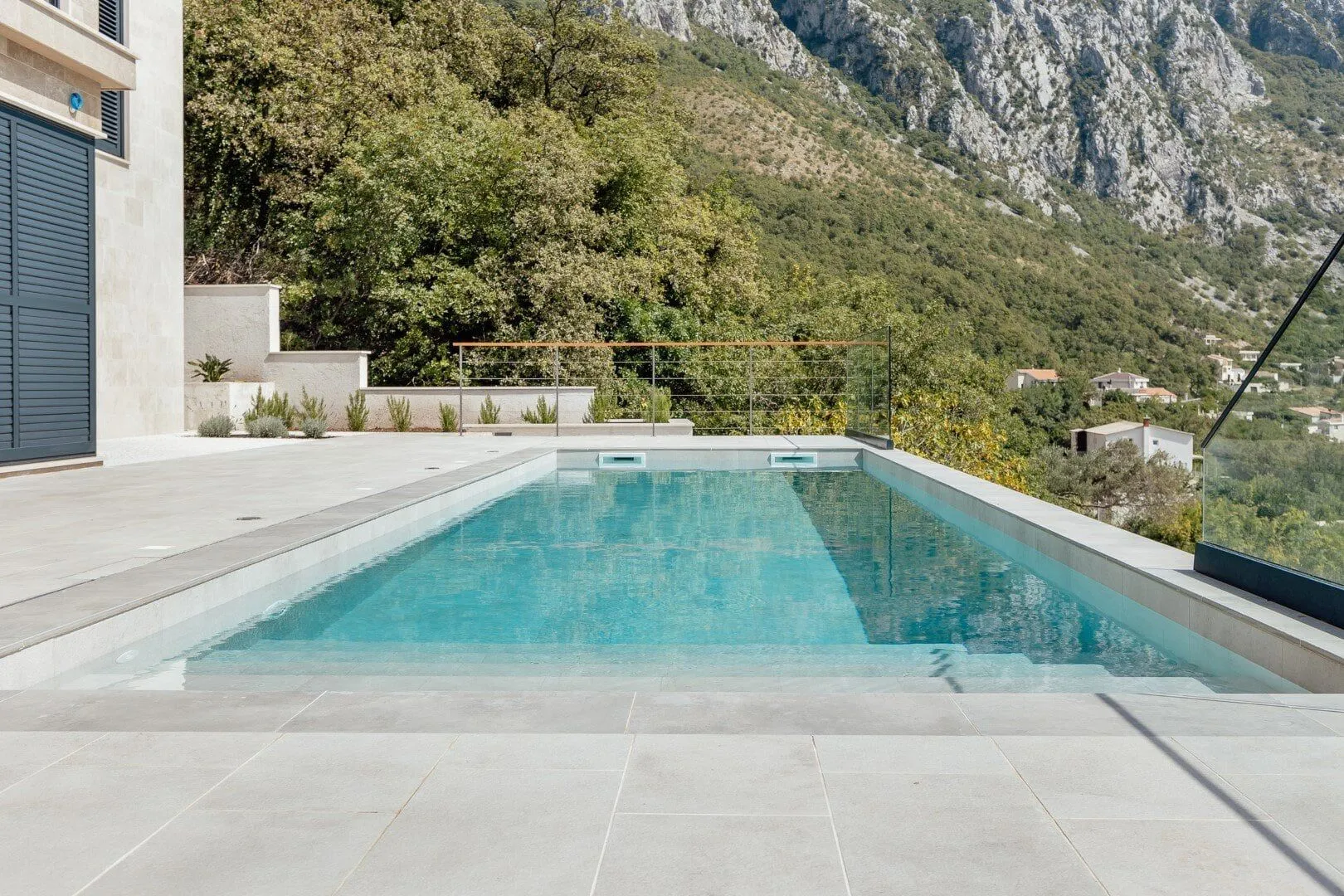 Sale, house, 250m², Blizikuće, Budva