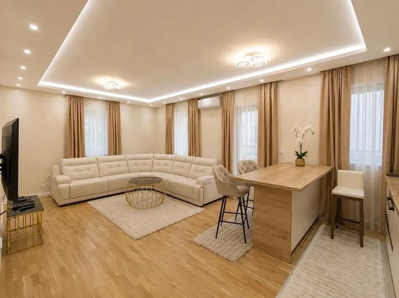 Izdavanje, dvosoban stan, 86m², Stara Varoš, Podgorica