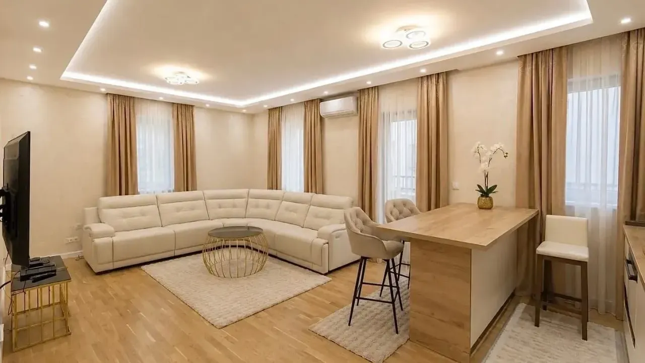 Izdavanje, dvosoban stan, 86m², Stara Varoš, Podgorica
