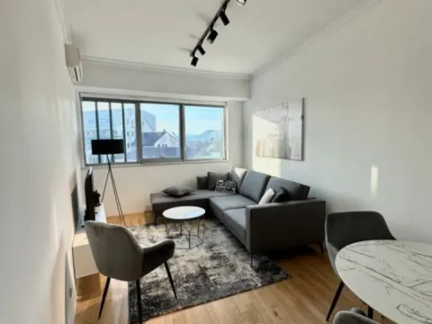 Izdavanje, jednosoban stan, 53m², Centar, Podgorica