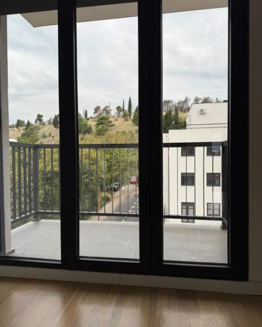 Prodaja, trosoban stan, 90m², Zagorič, Podgorica