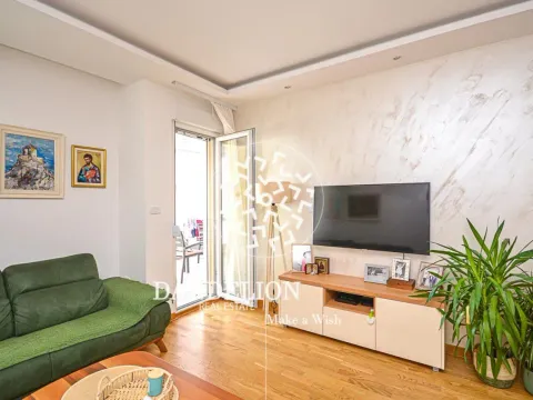 Izdavanje, dvosoban stan, 80m², City Kvart, Podgorica - image 2