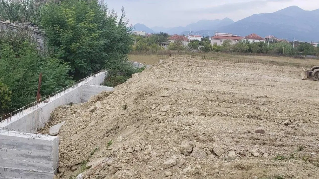 Prodaja, plac, 1000m², Bar, Crna Gora