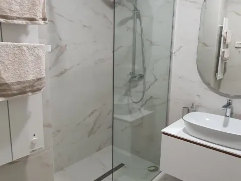 Rent, one bedroom apartment, 58m², Kod Capital Plaze, Podgorica - image 2