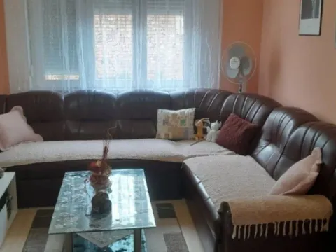 Prodaja, kuća, 280m², Sremska Mitrovica, Srbija - image 5