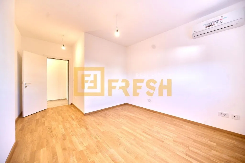 Prodaja, trosoban stan, 104m², Stari Aerodrom, Podgorica