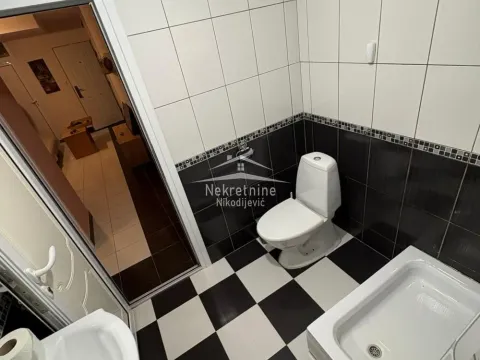Izdavanje, jednosoban stan, 37m², Šumice, Beograd - image 12