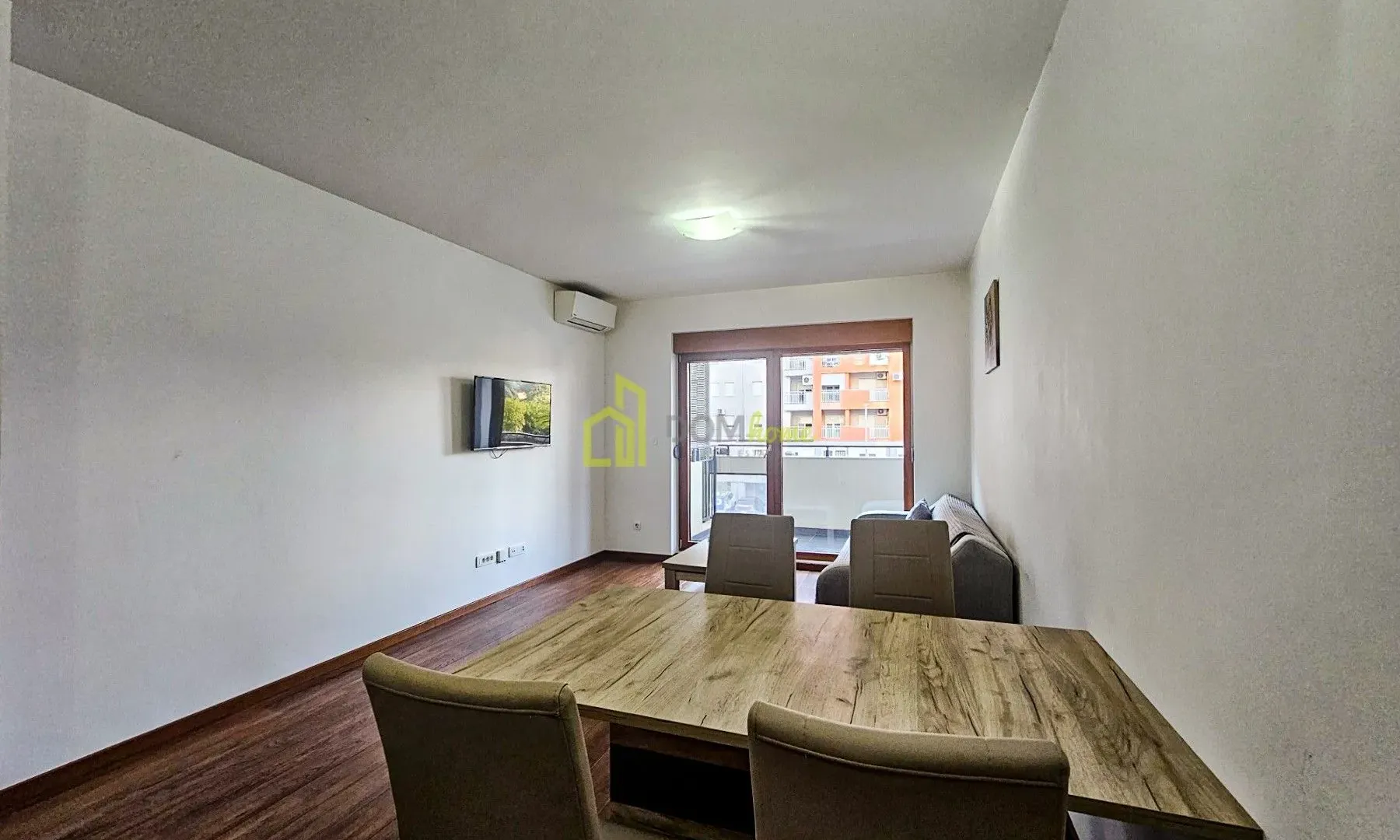 Izdavanje, jednosoban stan, 50m², Master Kvart, Podgorica