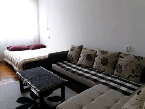 Rent, studio apartment, 27m², Centar, Podgorica - image 2