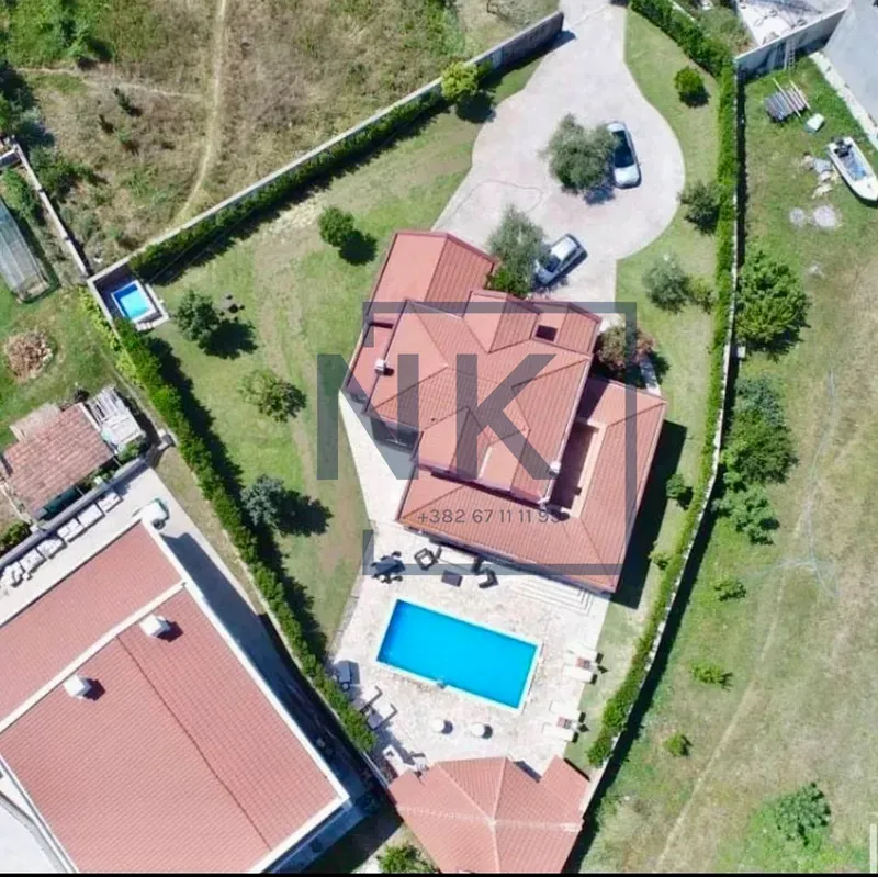 Izdavanje, kuća, 330m², Zeta, Podgorica