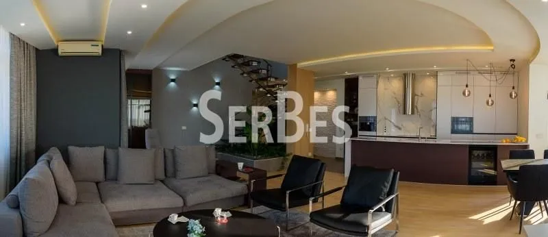 Prodaja, trosoban stan, 230m², Bulevar Evrope, Novi Sad Sve Podlokacije