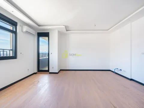 Sale, three bedroom apartment, 90m², Gorica C, Podgorica - image 10