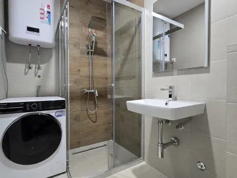 Izdavanje, stan, 44m², Pobrežje, Podgorica - image 11