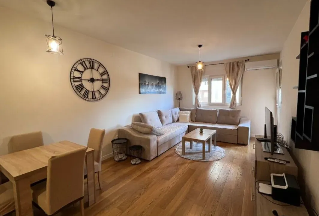 Prodaja, jednosoban stan, 53m², Central Point, Podgorica