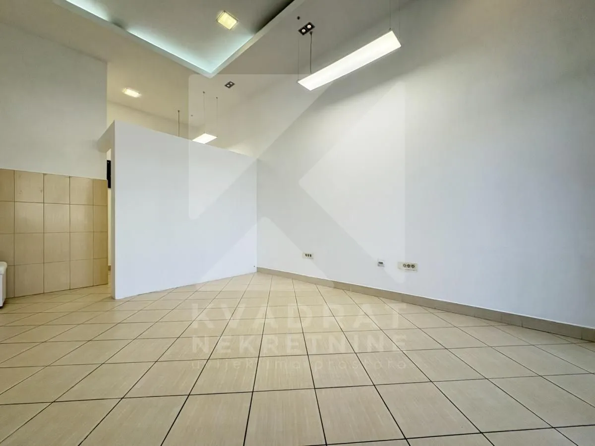 Izdavanje, poslovni prostor, 23m², Stari Aerodrom, Podgorica