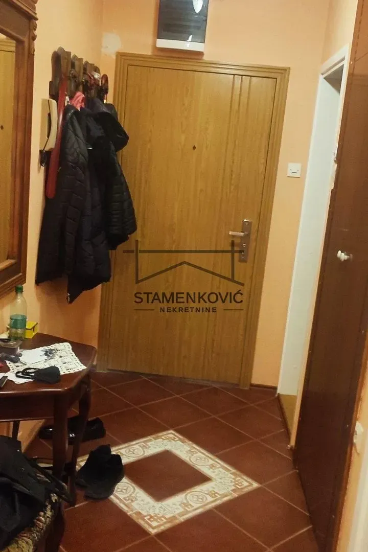 Prodaja, trosoban stan, 81m², Podbara, Novi Sad Sve Podlokacije