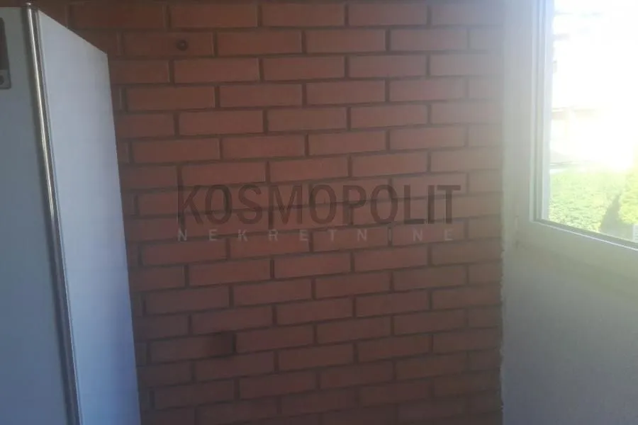 Prodaja, trosoban stan, 74m², Banovo Brdo, Beograd
