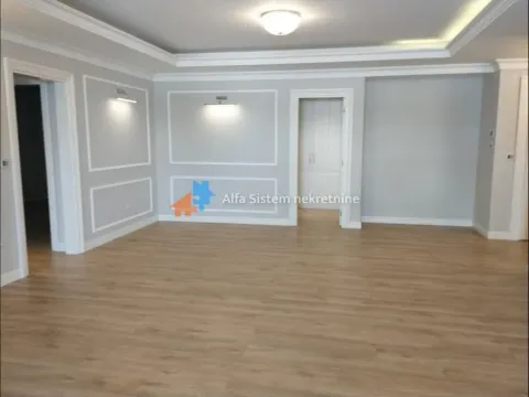 Izdavanje, stan, 215m², Senjak, Beograd - image 42