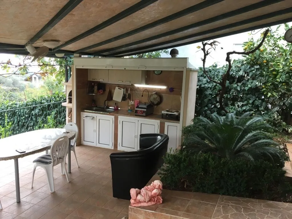 Sale, house, 122m², Bar, Crna Gora