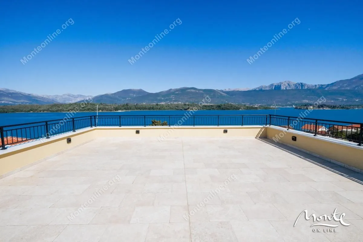 Prodaja, trosoban stan, 96m², Krašići, Tivat