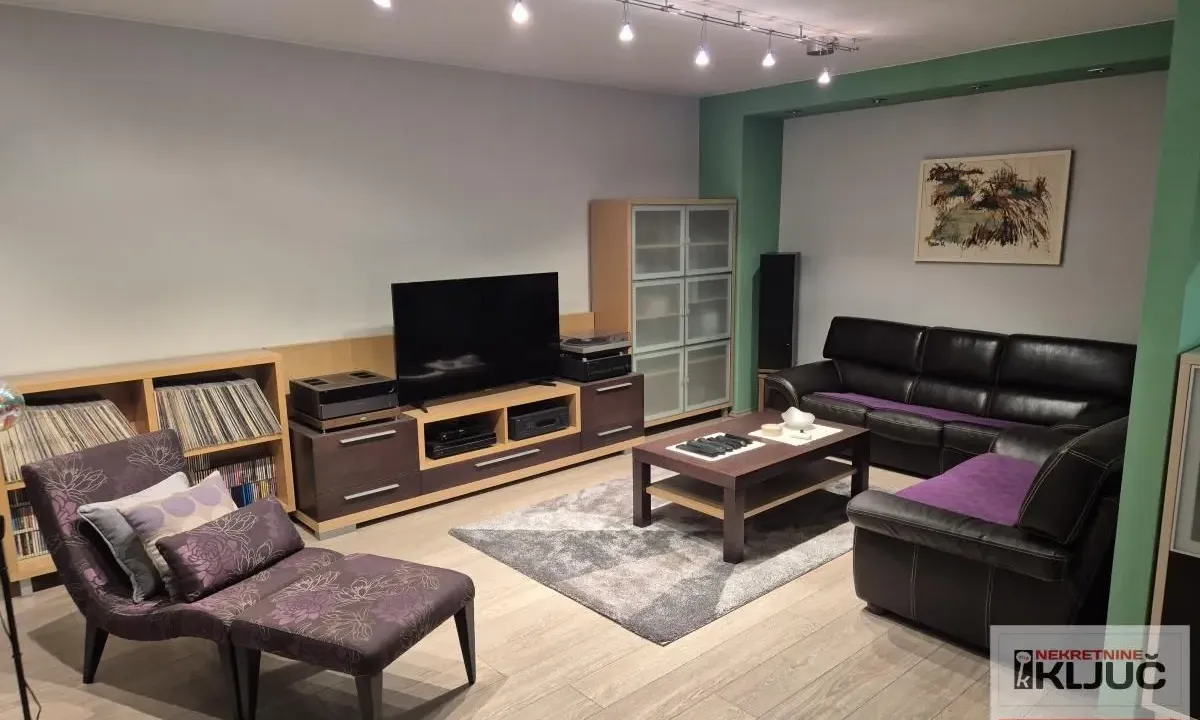 Sale, four bedroom apartment, 119m², Nova Detelinara, Novi Sad Sve Podlokacije