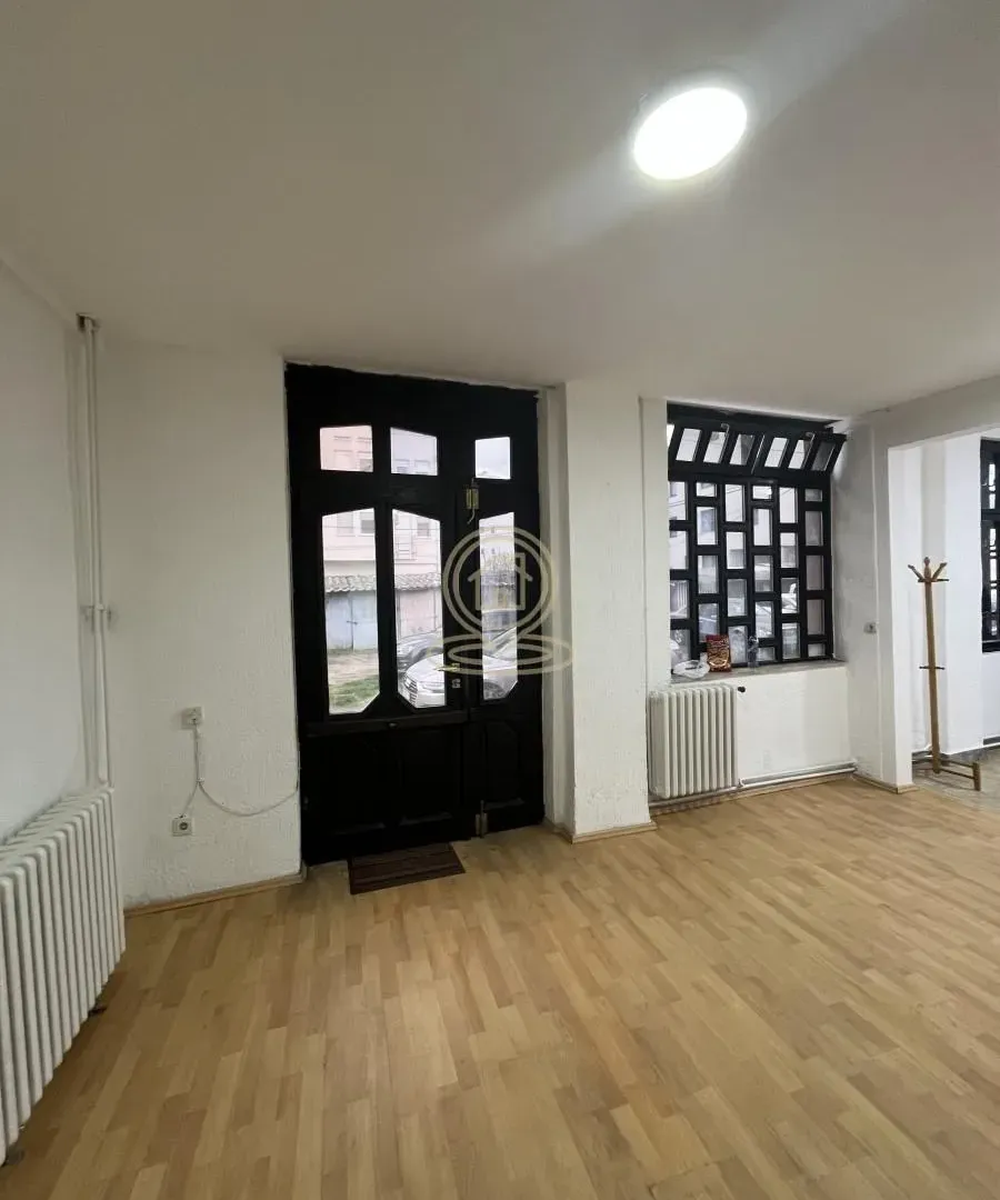 Rent, office space, 75m², Centar, Novi Sad