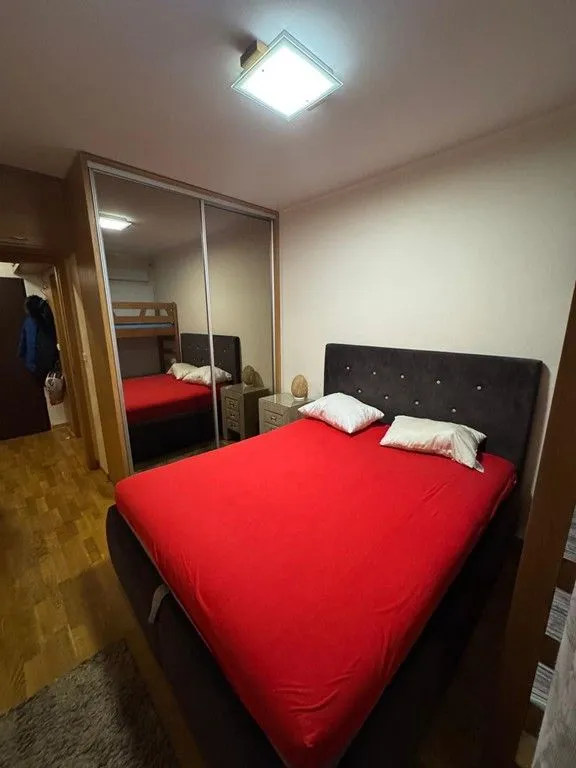Izdavanje, jednosoban stan, 43m², City Kvart, Podgorica