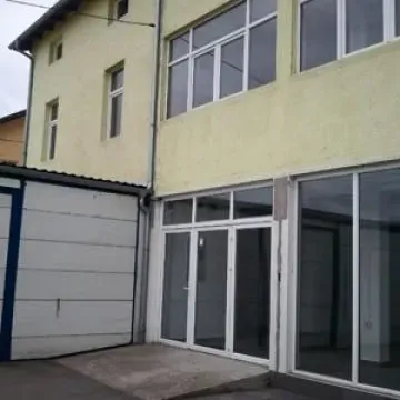 Izdavanje, poslovni prostor, 900m², Altina, Beograd - image 2