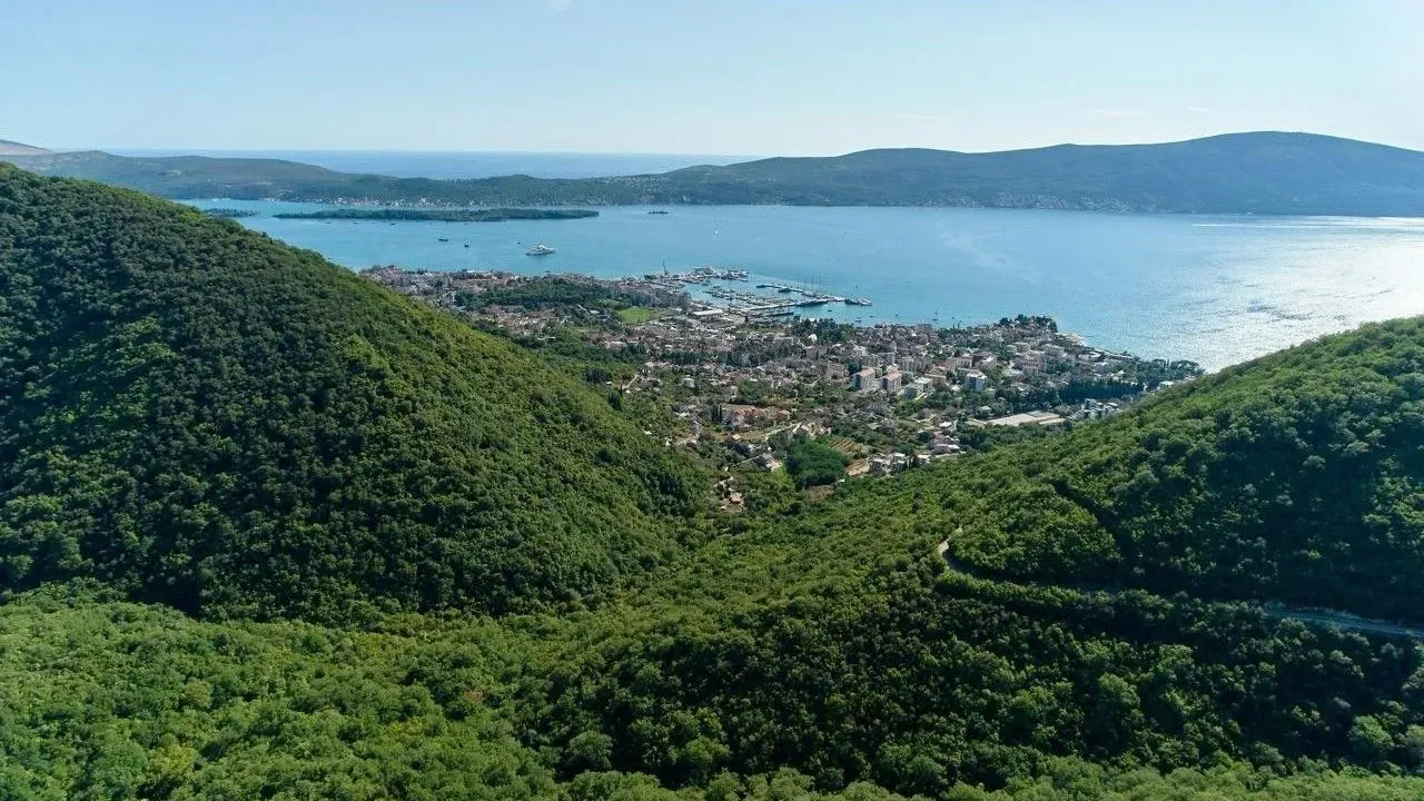 Sale, land lot, 114m², Tivat, Crna Gora