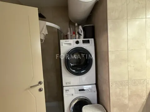 Izdavanje, trosoban stan, 89m², Stari Grad, Beograd - image 5