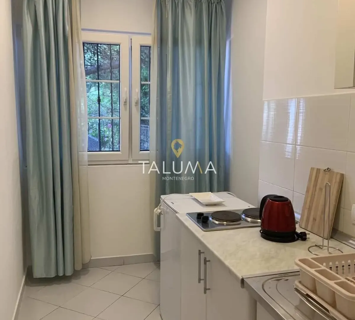 Prodaja, dvosoban stan, 135m², Sveti Stefan, Budva