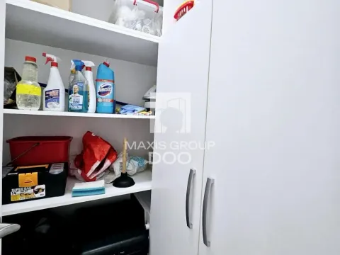 Rent, three bedroom apartment, 90m², Savski Venac, Beograd - image 18