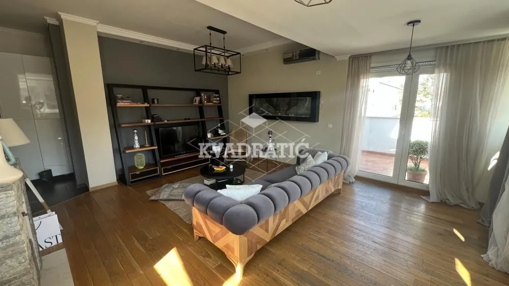 Sale, four bedroom apartment, 126m², Savski Venac, Beograd
